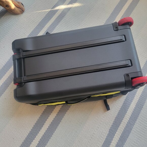 The North Face  Rolling Thunder Duffle Bag - Picture 7 of 7